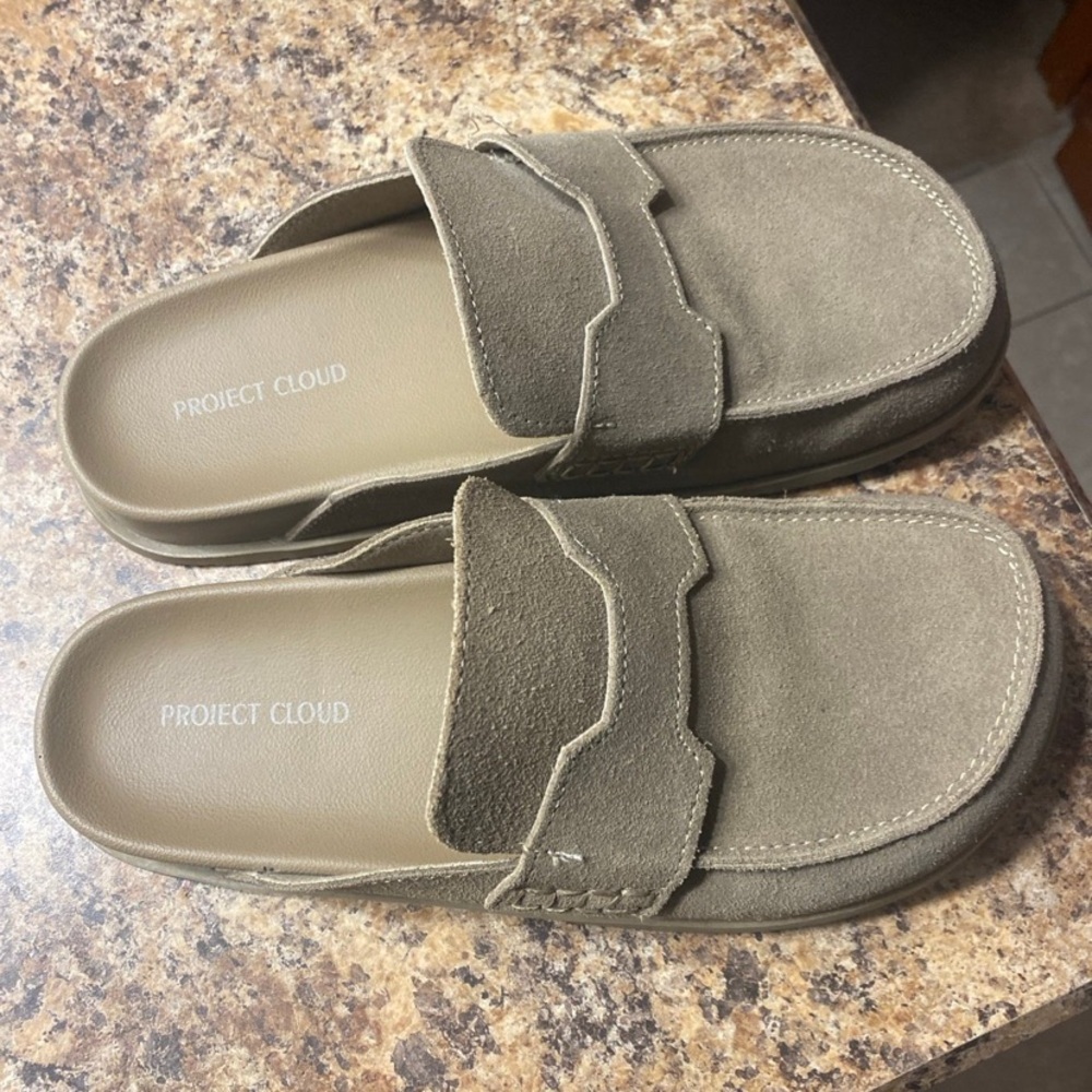 Project Cloud Women's Taupe Mules